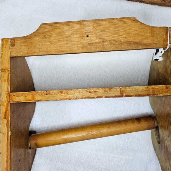 Primitive Vintage 1983 Wooden Paper Towel Holder Shelve Made by A. G. Battles - Picture 2 of 10